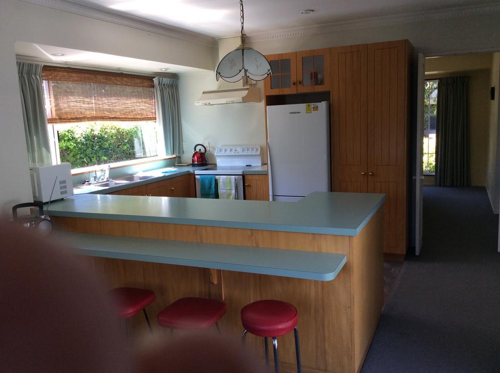 Tui House Villa Taupo Exterior photo
