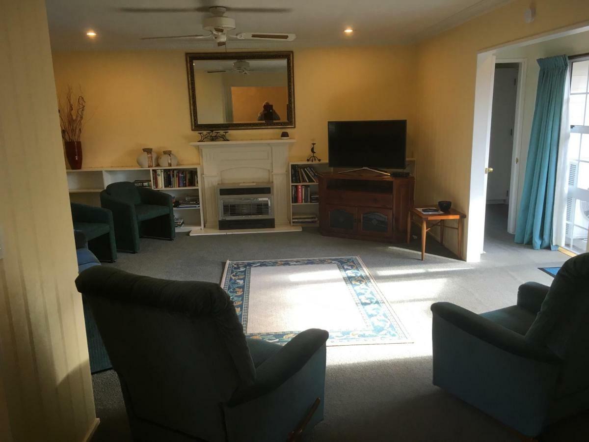 Tui House Villa Taupo Exterior photo